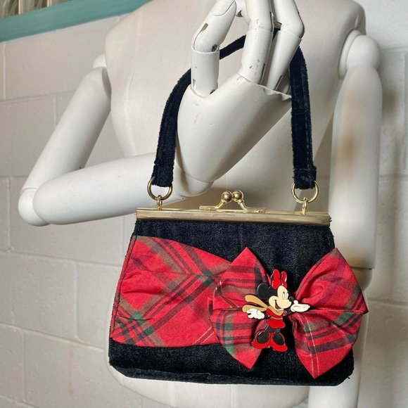 Minnie Mouse Black Velvet Bag With Pin And Bow - Picture 1 of 4